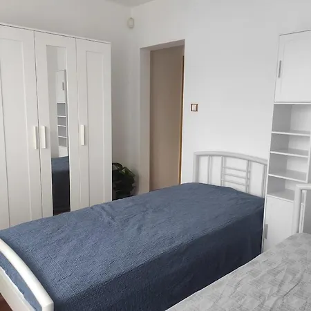 Appartement Spacious 2br Apt, 2 Min To Metro, Direct Airport Line Sofia